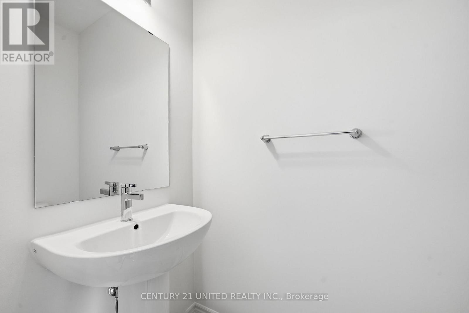 132 Sanderson Drive, Kawartha Lakes (Lindsay), Ontario  K9V 0S7 - Photo 8 - X12564488