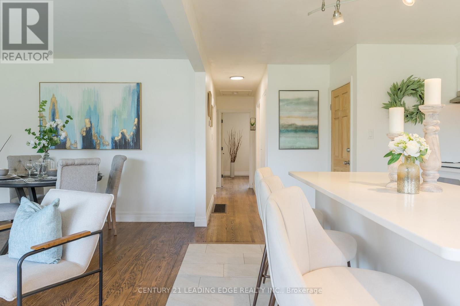 Upper - 18 Daleview Avenue, Peterborough (Monaghan Ward 2), Ontario  K9J 1L5 - Photo 17 - X12564774