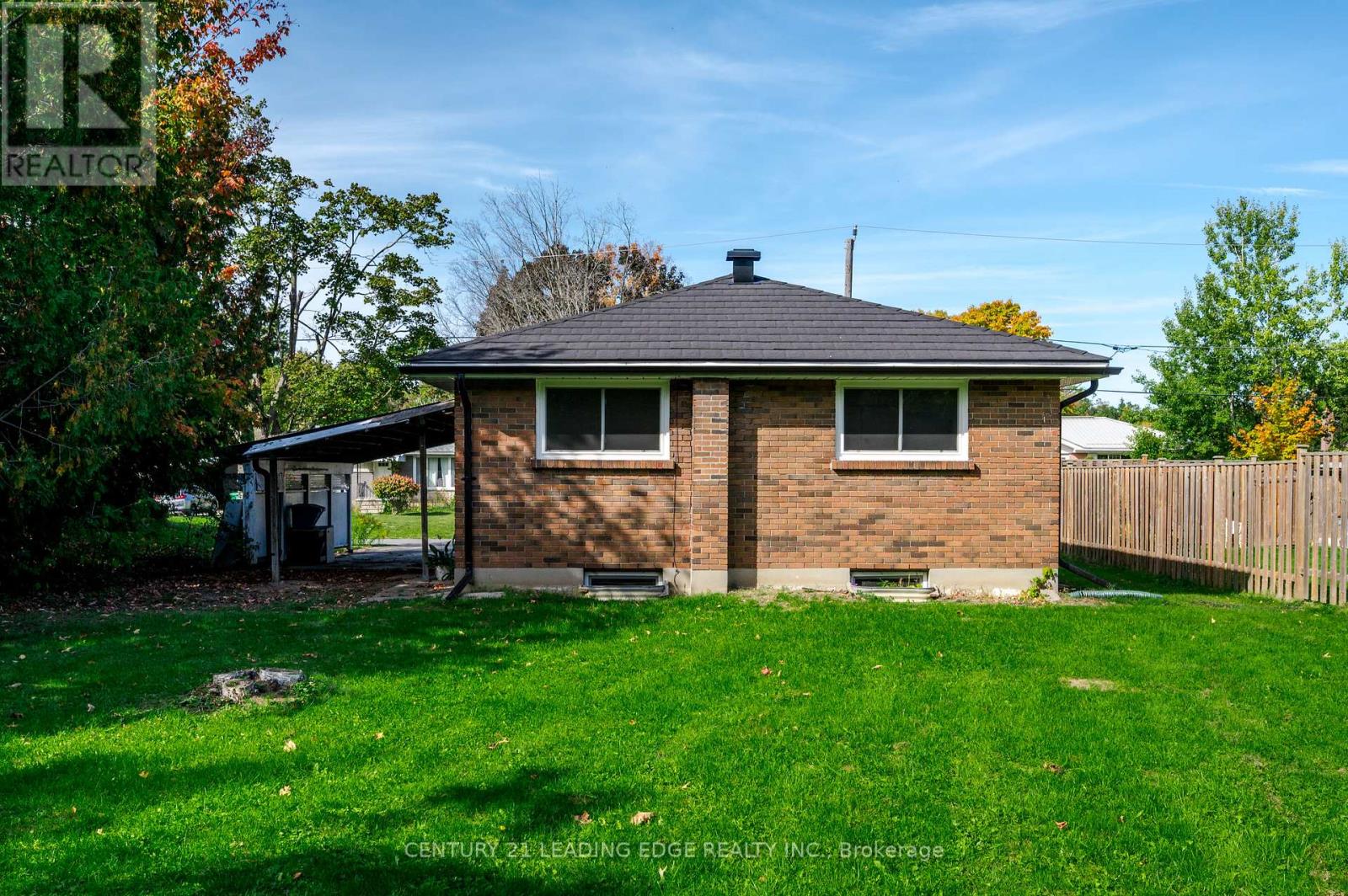 Upper - 18 Daleview Avenue, Peterborough (Monaghan Ward 2), Ontario  K9J 1L5 - Photo 31 - X12564774