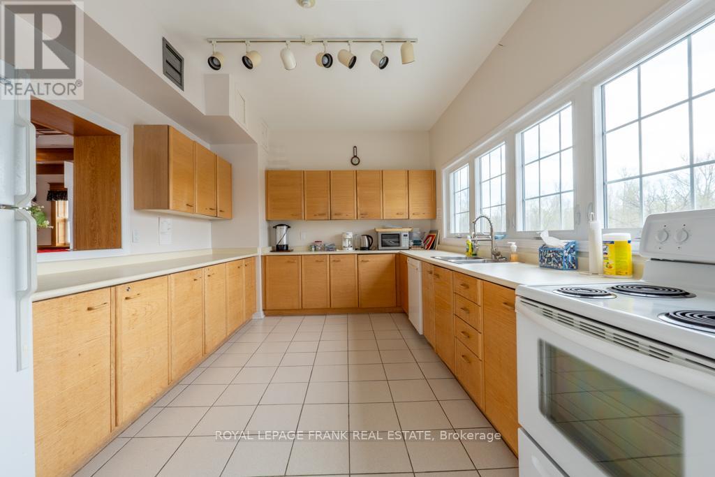 308 - 50 Rivermill Boulevard, Kawartha Lakes (Lindsay), Ontario  K9V 6C1 - Photo 37 - X12565346