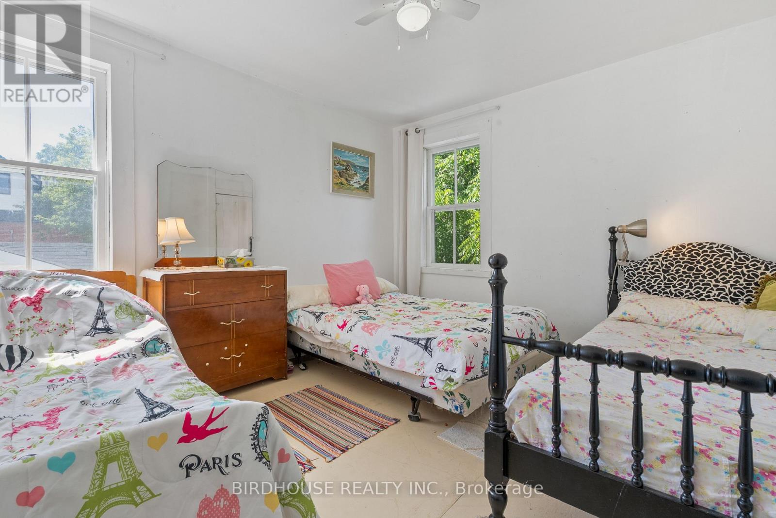 70 Ridout Street, Kawartha Lakes (Lindsay), Ontario  K9V 2B8 - Photo 17 - X12565910