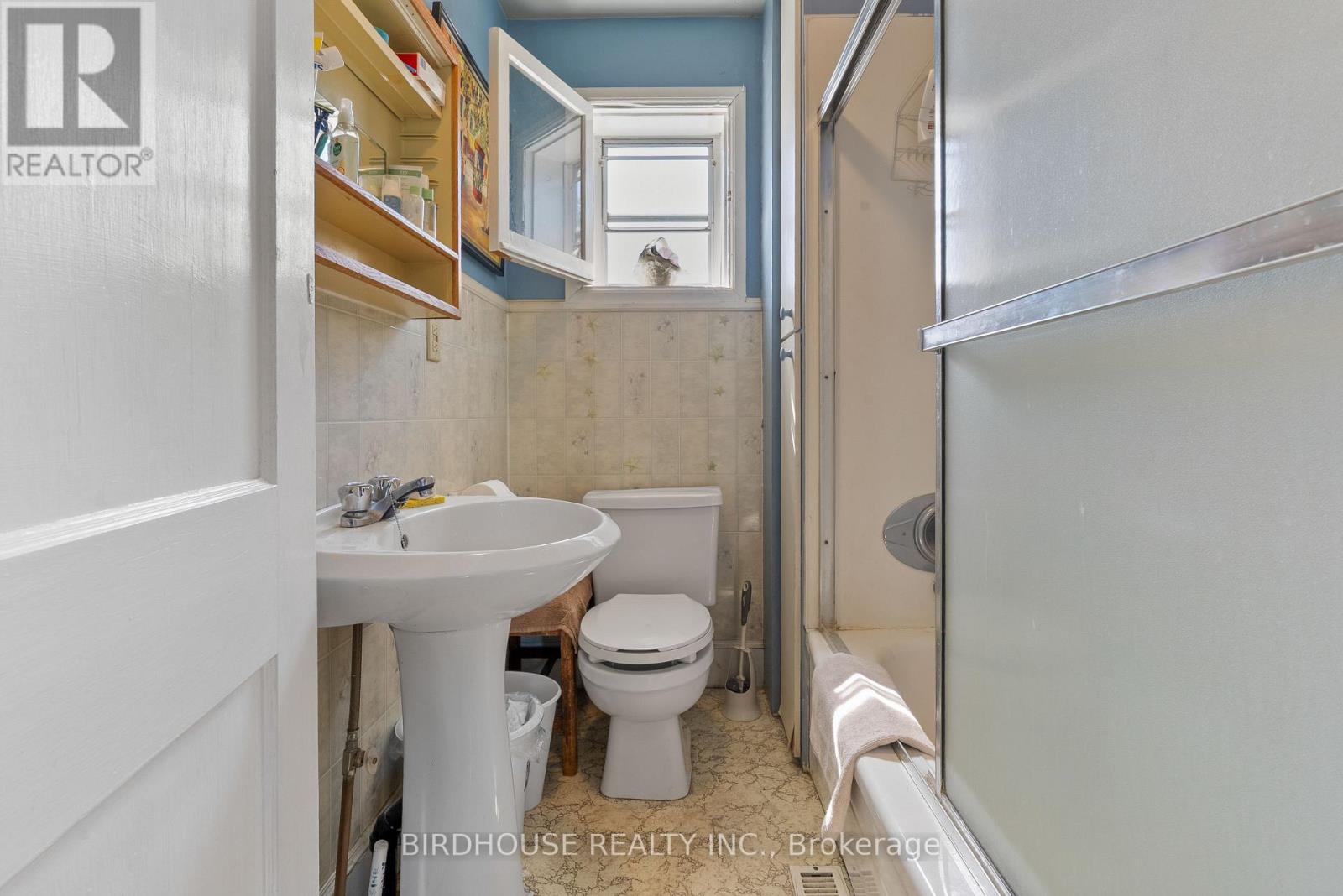 70 Ridout Street, Kawartha Lakes (Lindsay), Ontario  K9V 2B8 - Photo 21 - X12565910