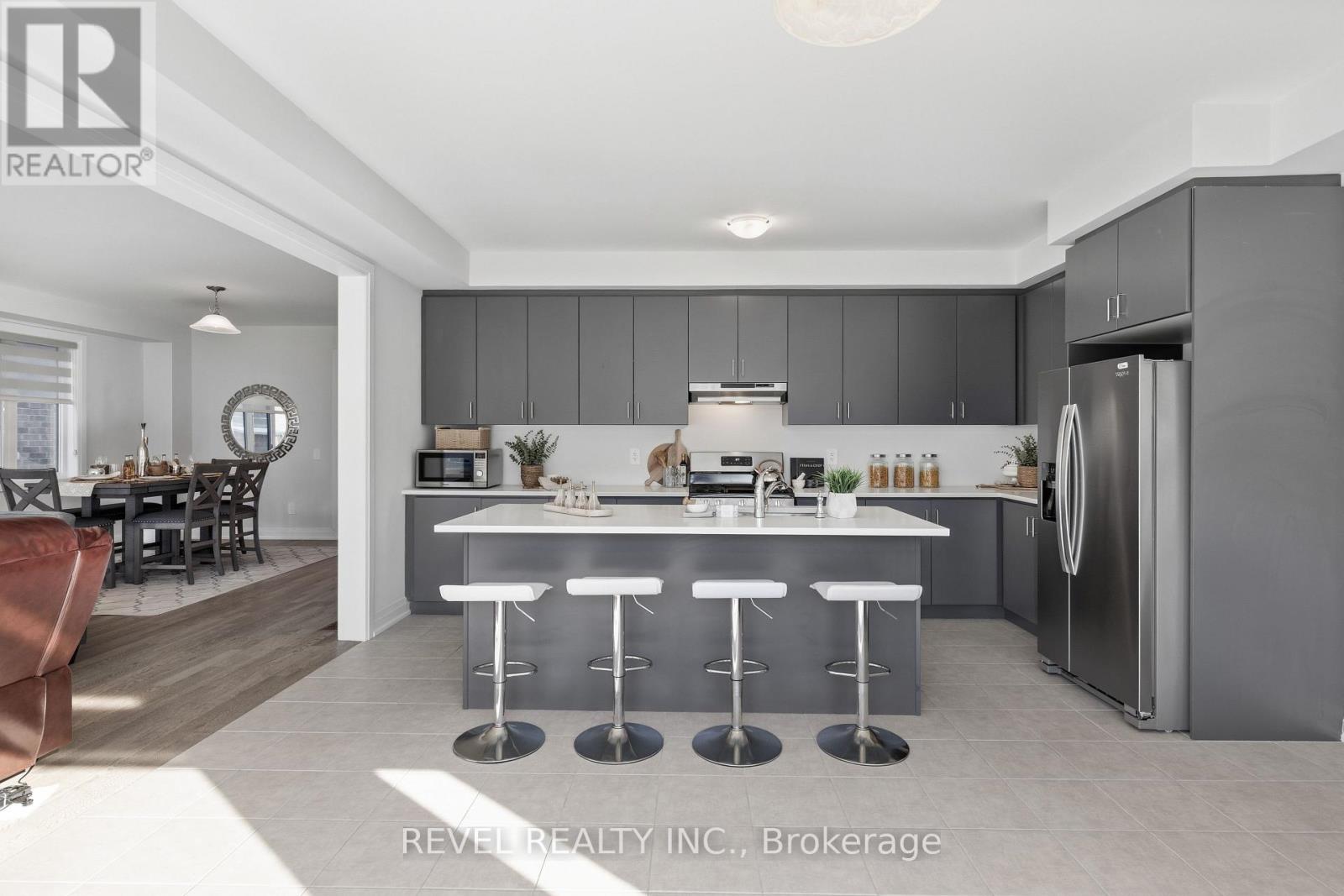 13 Corley Street, Kawartha Lakes (Lindsay), Ontario  K9V 6K2 - Photo 14 - X12566016