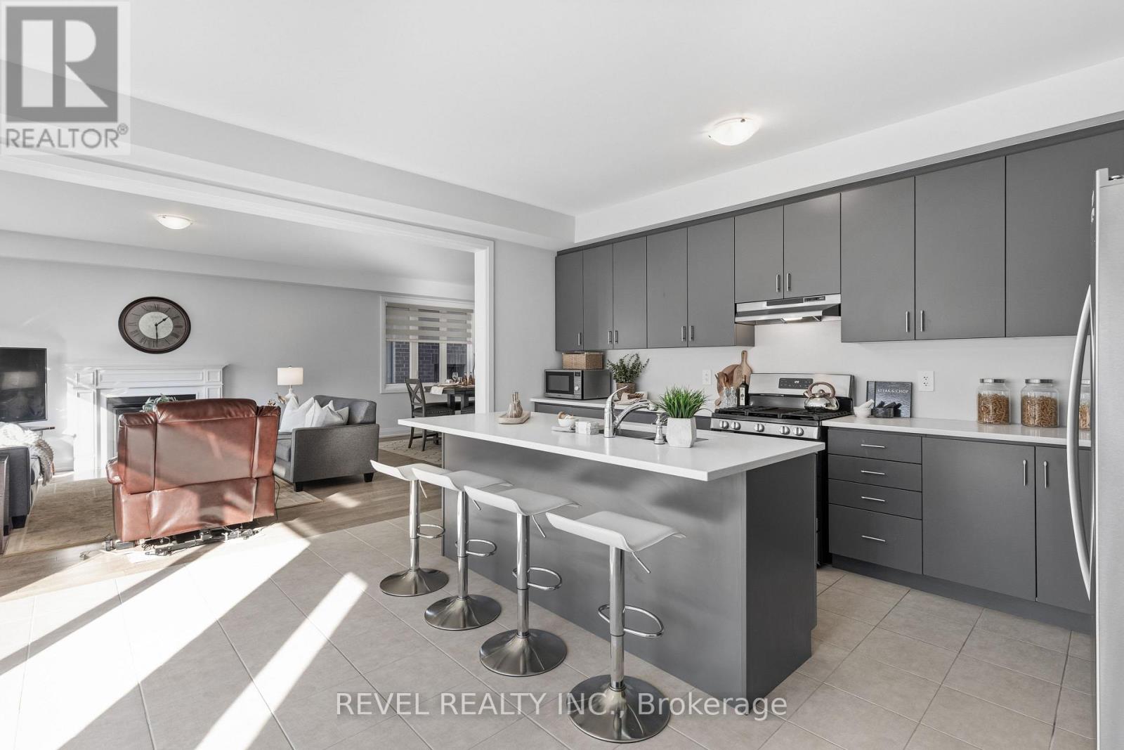 13 Corley Street, Kawartha Lakes (Lindsay), Ontario  K9V 6K2 - Photo 15 - X12566016