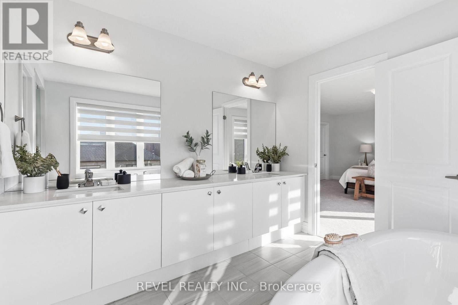 13 Corley Street, Kawartha Lakes (Lindsay), Ontario  K9V 6K2 - Photo 23 - X12566016