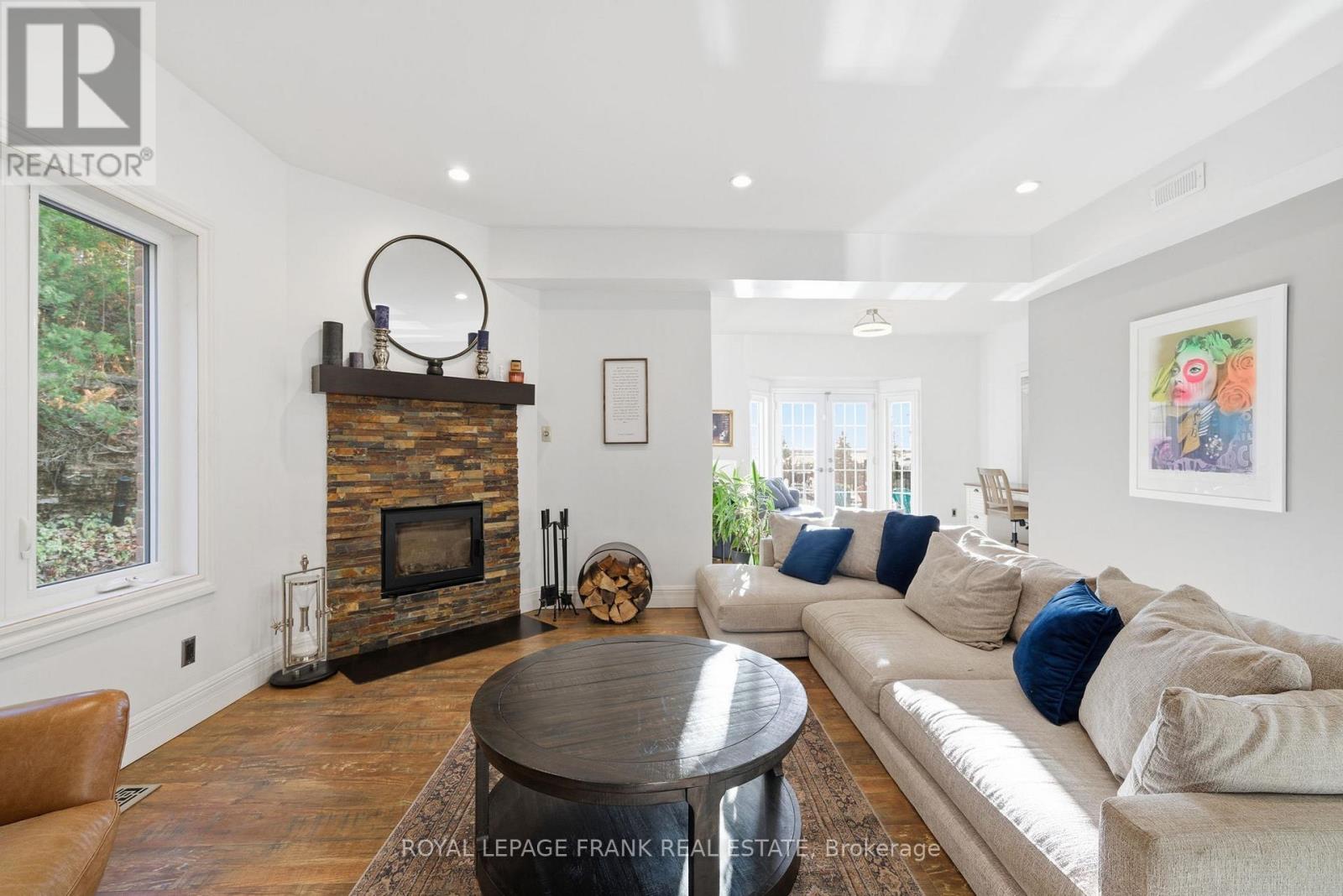 300 Snug Harbour Road, Kawartha Lakes (Fenelon), Ontario  K9V 4R6 - Photo 12 - X12566630