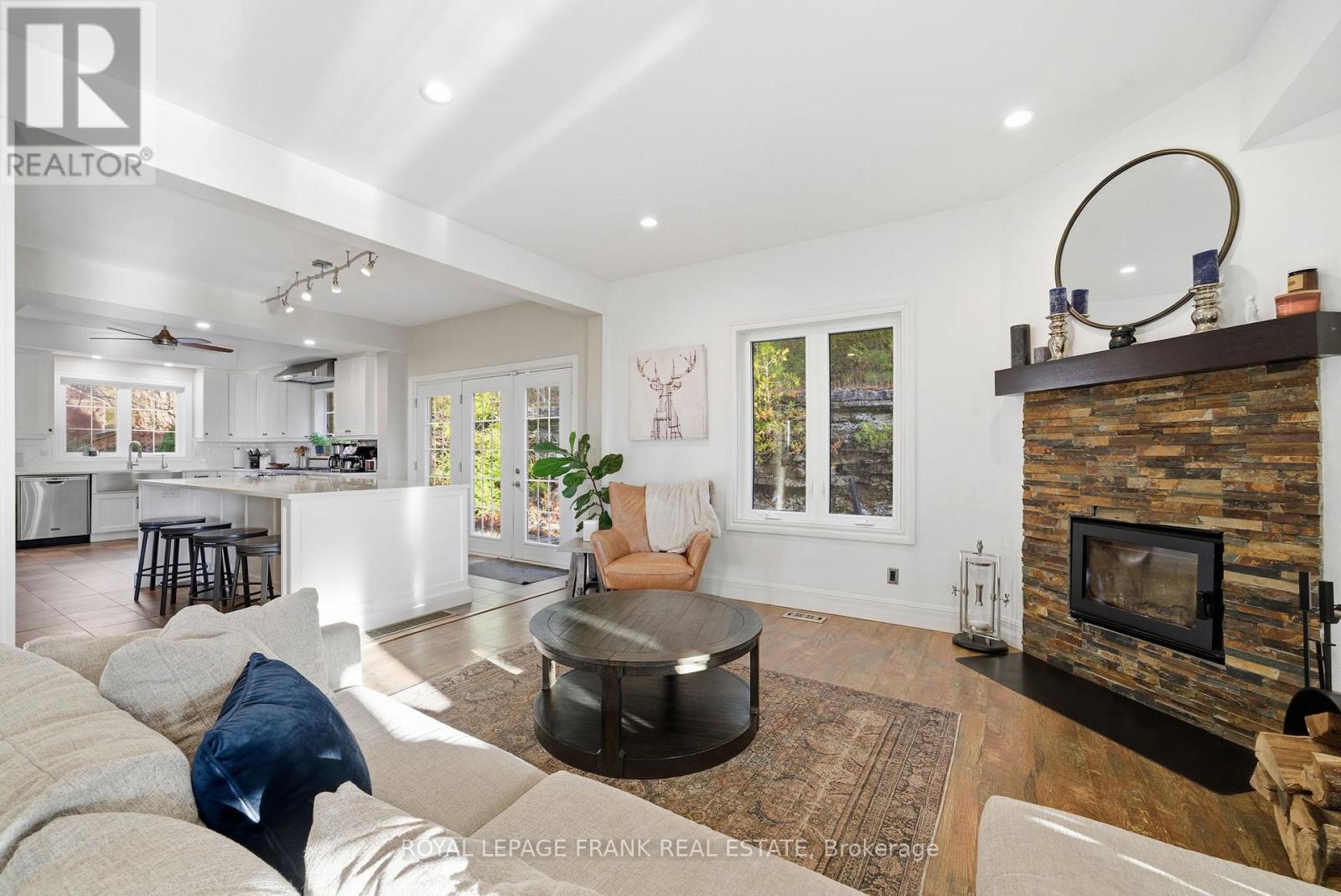 300 Snug Harbour Road, Kawartha Lakes (Fenelon), Ontario  K9V 4R6 - Photo 16 - X12566630