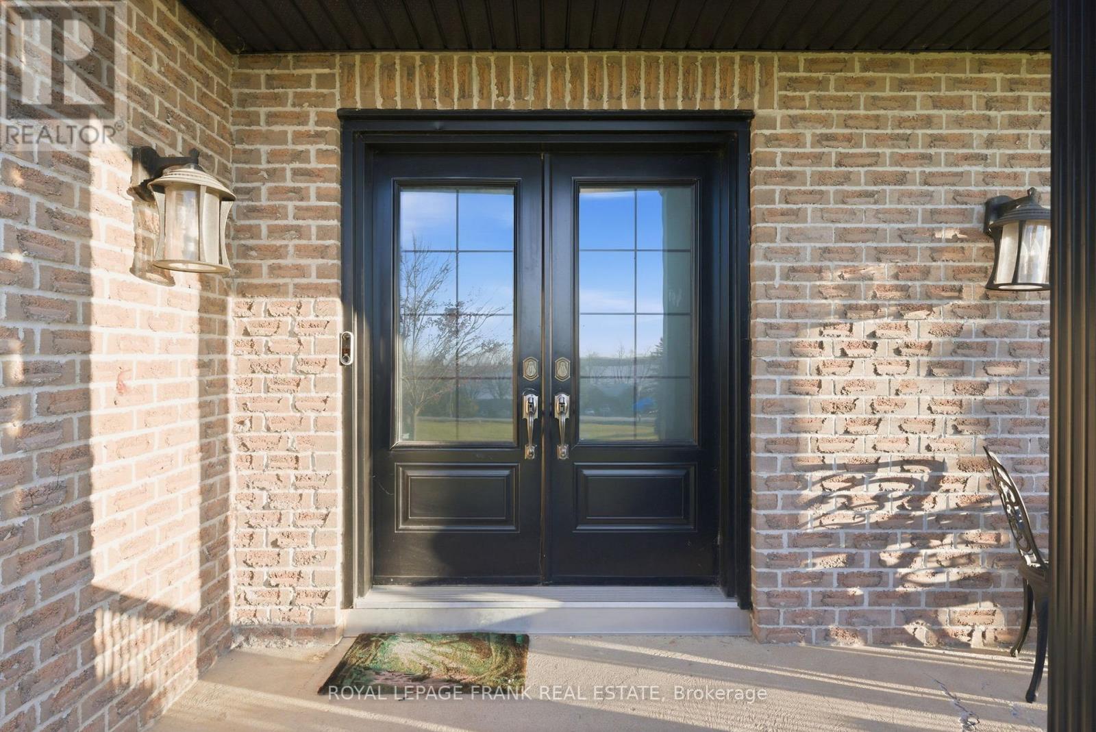 300 Snug Harbour Road, Kawartha Lakes (Fenelon), Ontario  K9V 4R6 - Photo 8 - X12566630