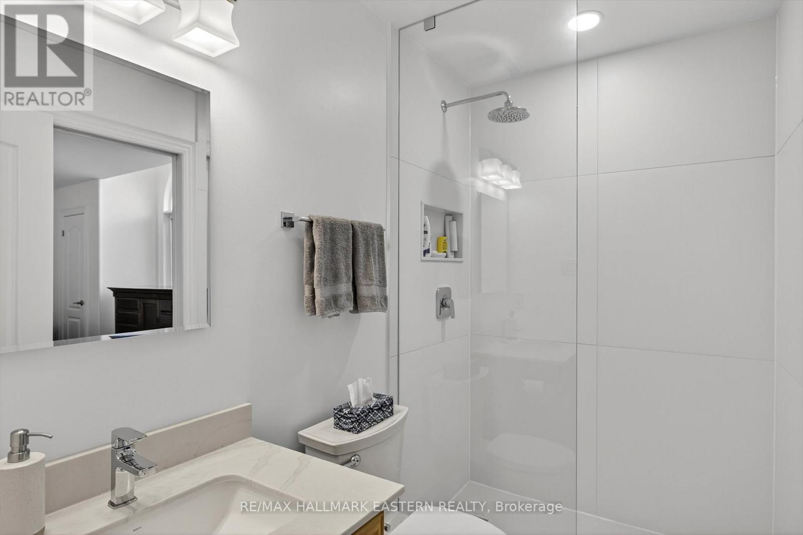 #1 - 929 Wentworth Street, Peterborough (Otonabee Ward 1), Ontario  K9J 8R7 - Photo 11 - X12567010