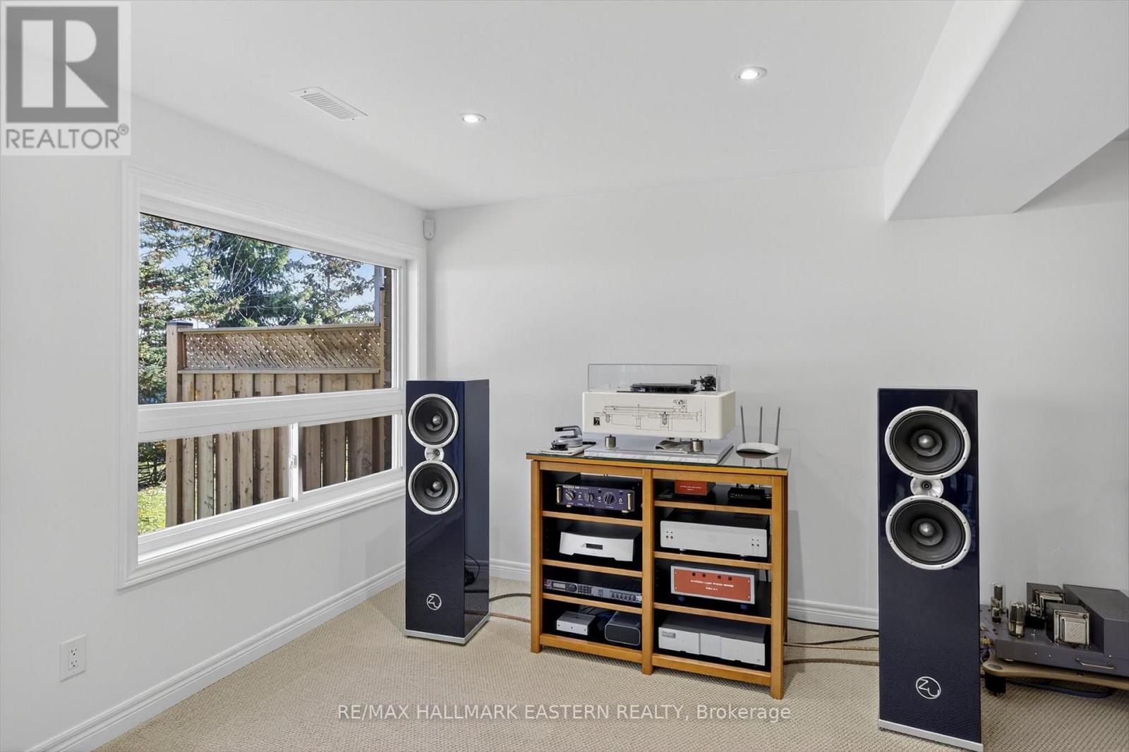 #1 - 929 Wentworth Street, Peterborough (Otonabee Ward 1), Ontario  K9J 8R7 - Photo 28 - X12567010