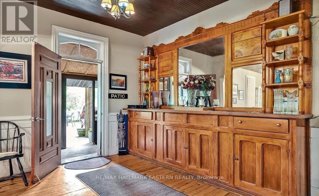 2057 Old Highway 28, Douro-Dummer, Ontario  K0L 3G0 - Photo 15 - X12567040