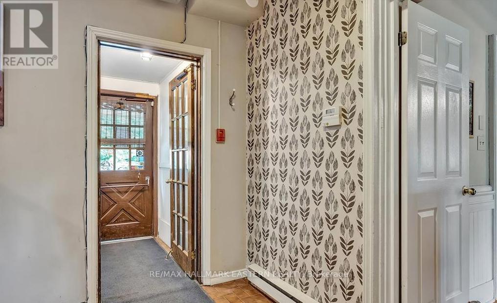 2057 Old Highway 28, Douro-Dummer, Ontario  K0L 3G0 - Photo 12 - X12567092