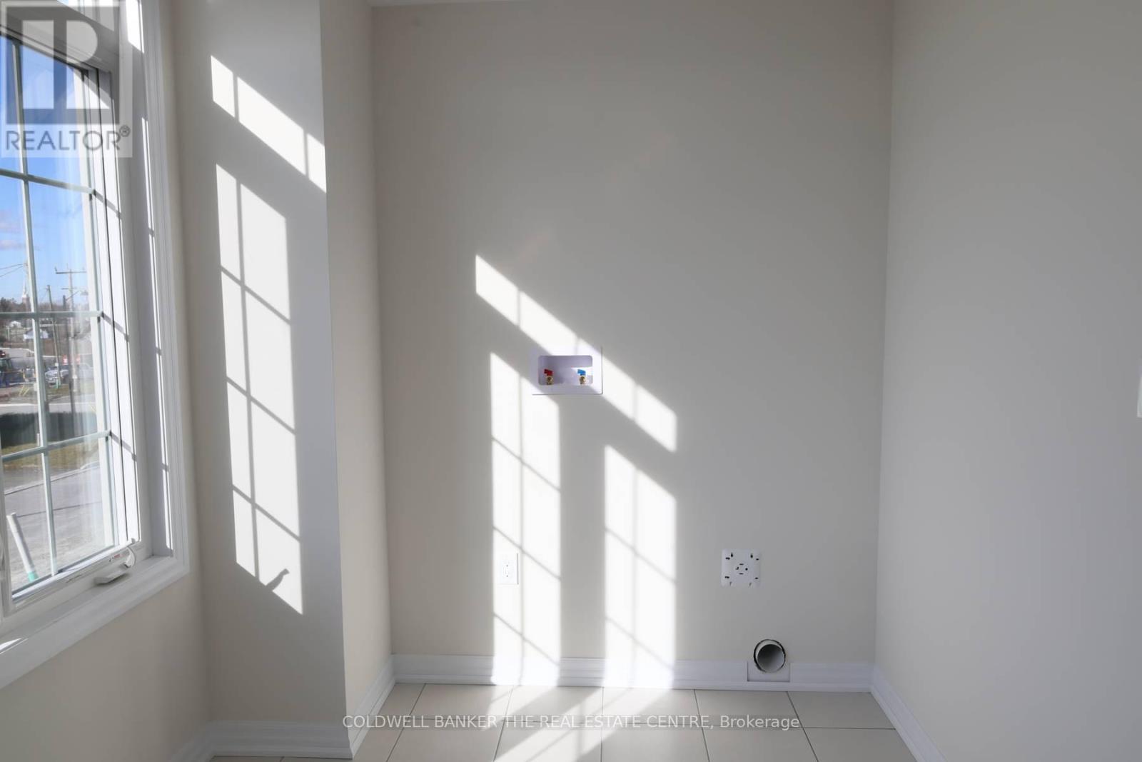 6 Fisher Road, Kawartha Lakes (Lindsay), Ontario  K9V 0P9 - Photo 21 - X12566954