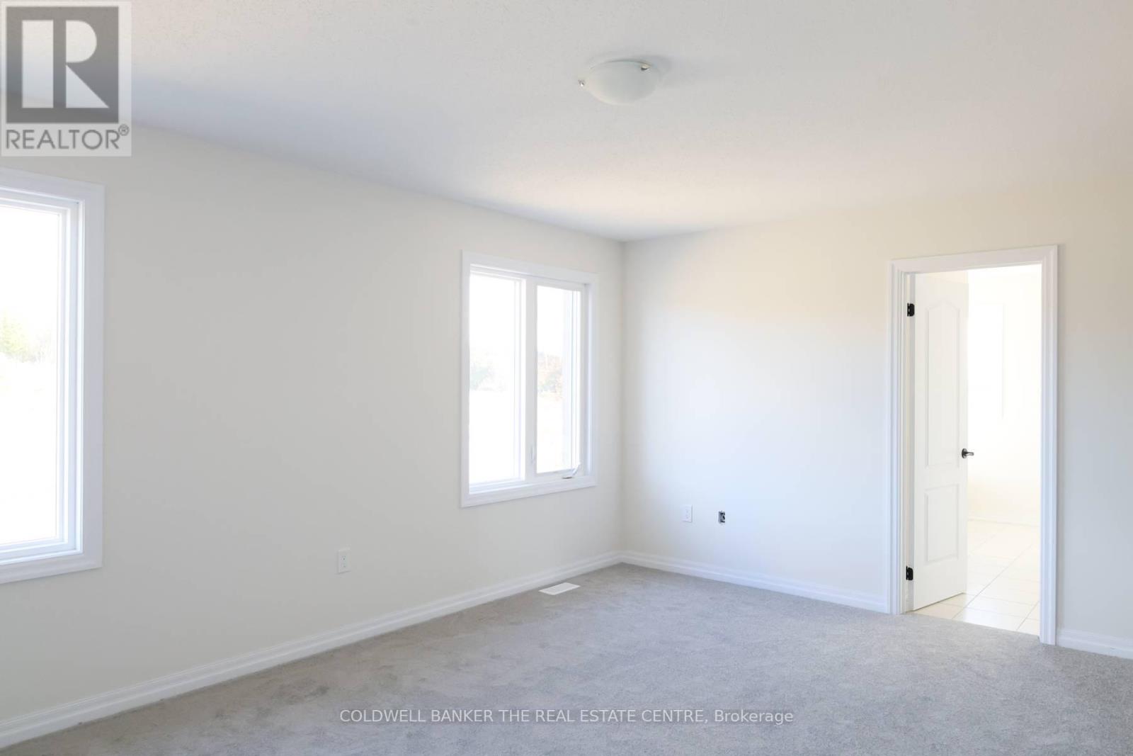 6 Fisher Road, Kawartha Lakes (Lindsay), Ontario  K9V 0P9 - Photo 35 - X12566954