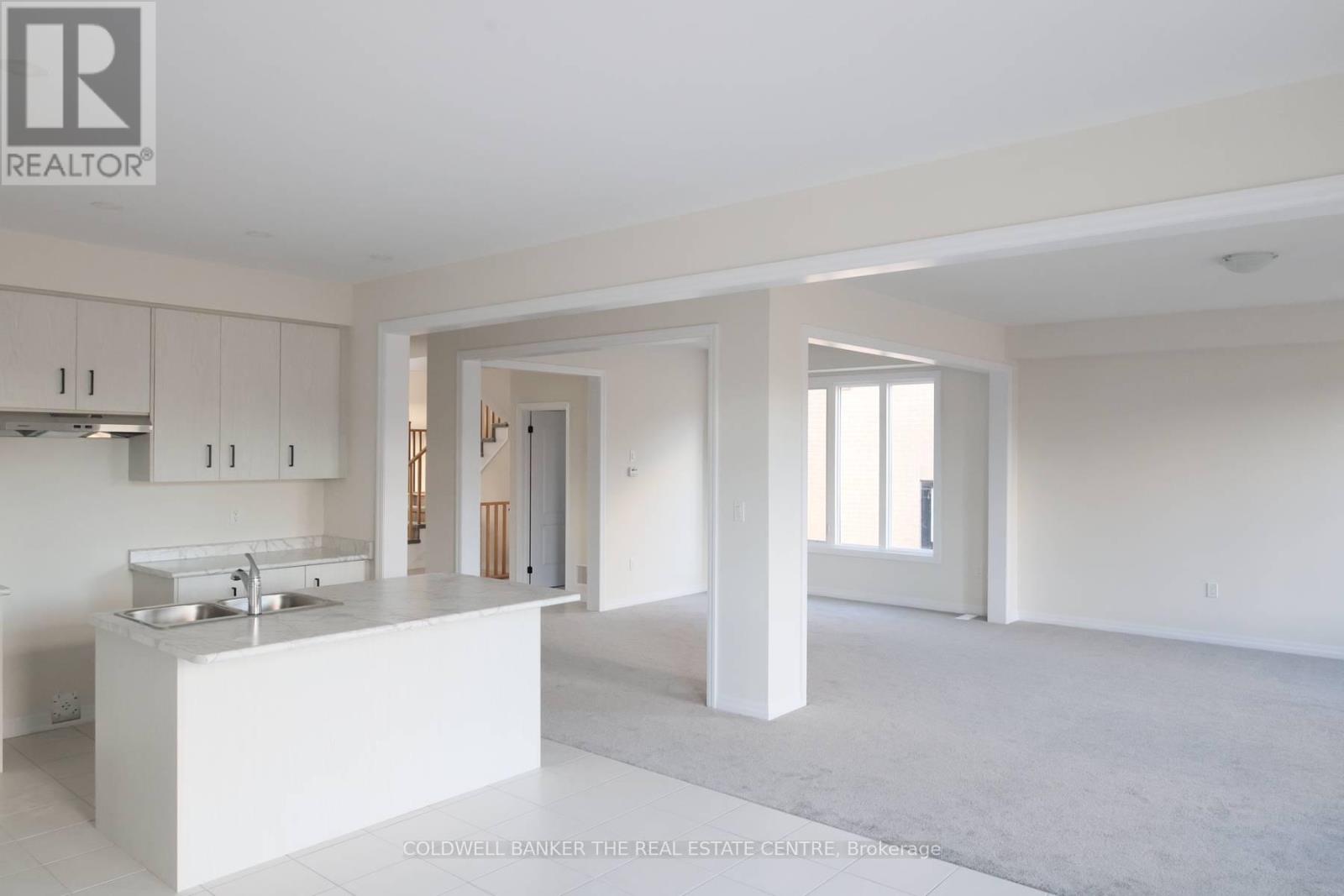 6 Fisher Road, Kawartha Lakes (Lindsay), Ontario  K9V 0P9 - Photo 9 - X12566954