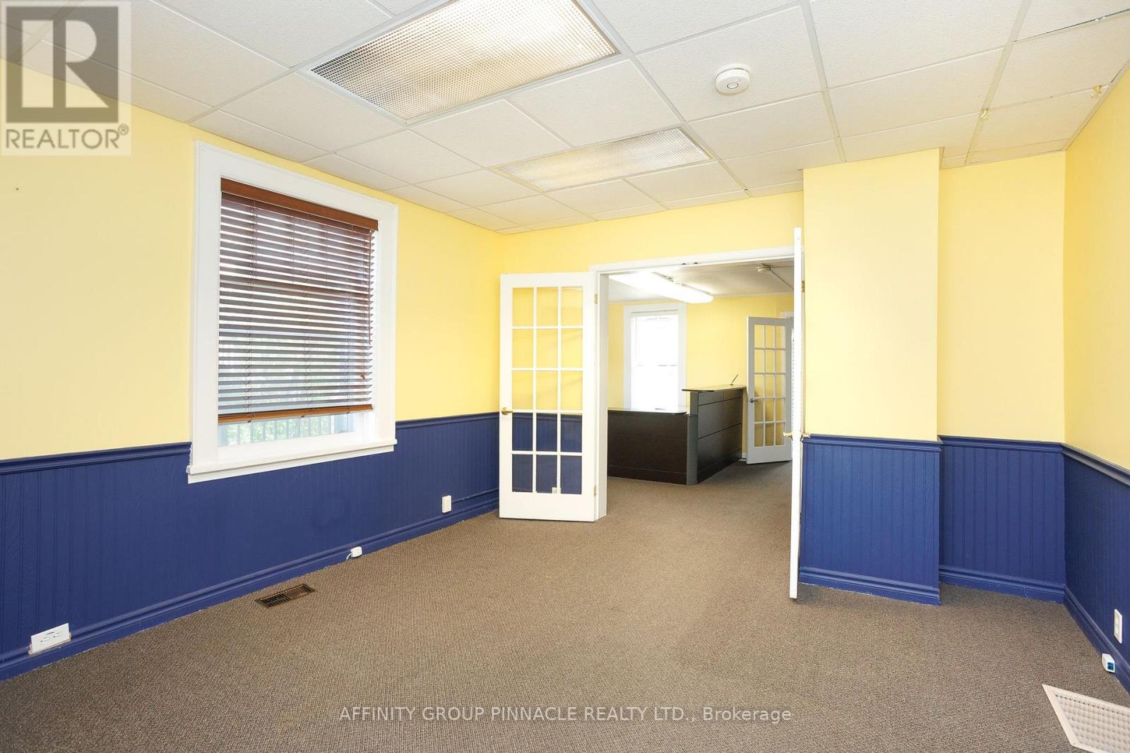 221 Kent Street W, Kawartha Lakes (Lindsay), Ontario  K9V 2Z1 - Photo 16 - X12567378