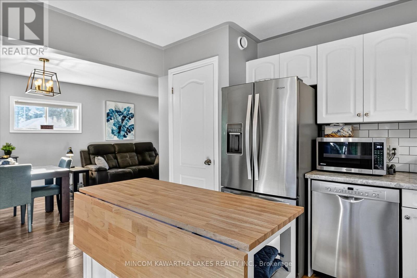 105 Haden Avenue, Peterborough (Northcrest Ward 5), Ontario  K9H 7P7 - Photo 18 - X12567694