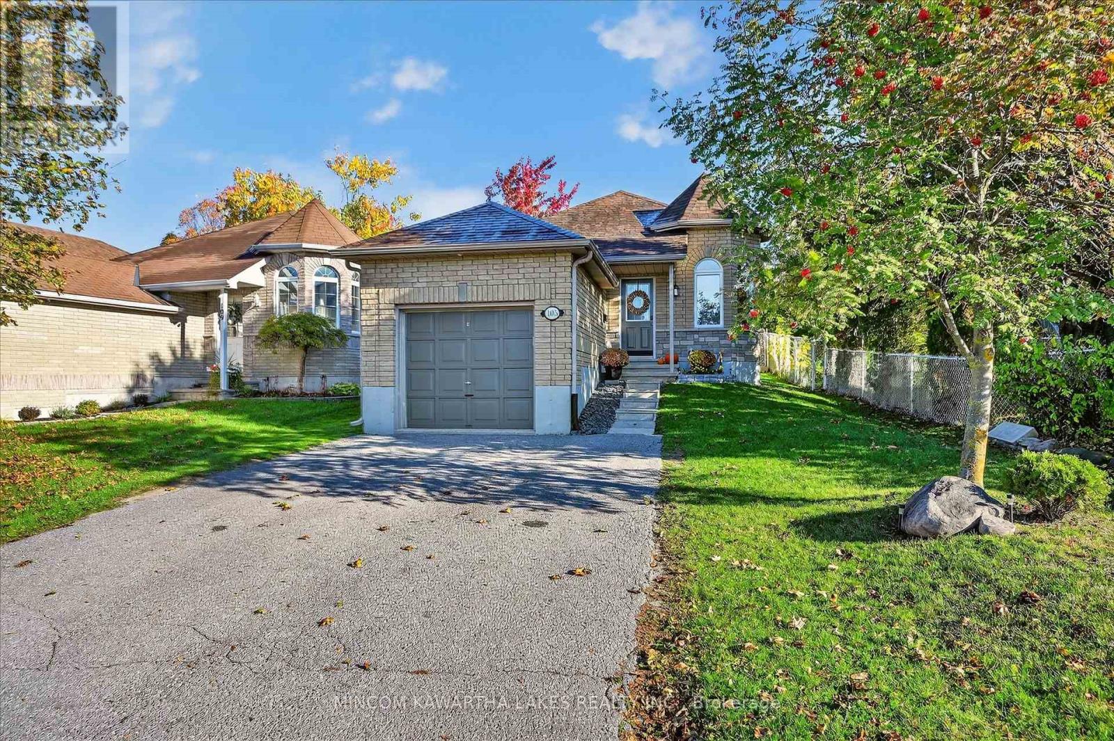 105 Haden Avenue, Peterborough (Northcrest Ward 5), Ontario  K9H 7P7 - Photo 2 - X12567694