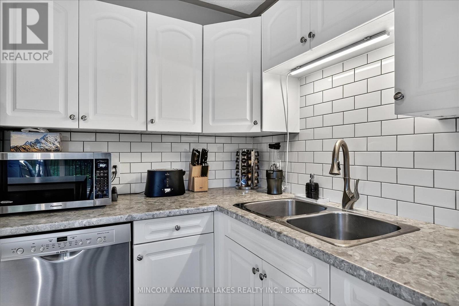 105 Haden Avenue, Peterborough (Northcrest Ward 5), Ontario  K9H 7P7 - Photo 20 - X12567694