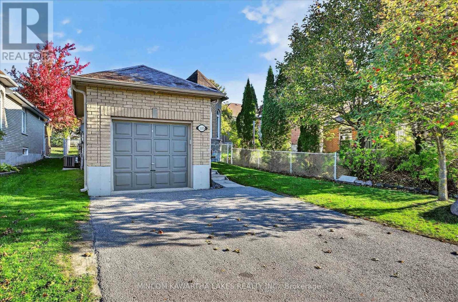 105 Haden Avenue, Peterborough (Northcrest Ward 5), Ontario  K9H 7P7 - Photo 3 - X12567694