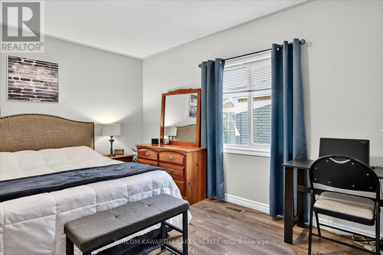 105 Haden Avenue, Peterborough (Northcrest Ward 5), Ontario  K9H 7P7 - Photo 32 - X12567694