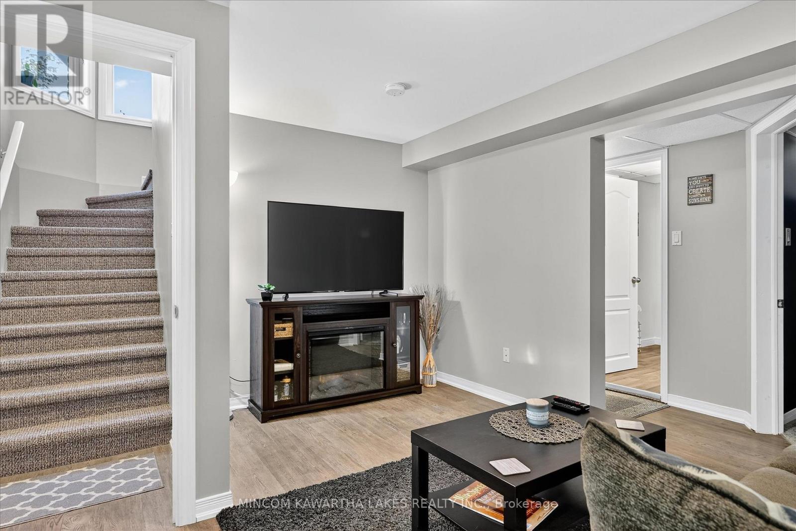 105 Haden Avenue, Peterborough (Northcrest Ward 5), Ontario  K9H 7P7 - Photo 37 - X12567694