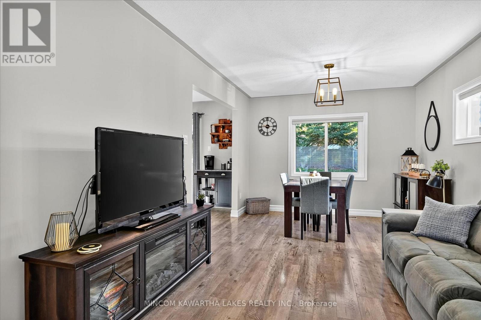 105 Haden Avenue, Peterborough (Northcrest Ward 5), Ontario  K9H 7P7 - Photo 7 - X12567694