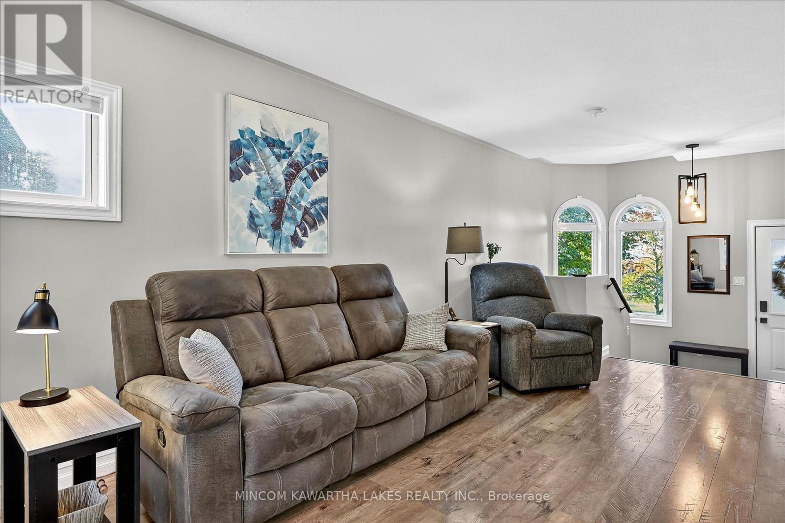 105 Haden Avenue, Peterborough (Northcrest Ward 5), Ontario  K9H 7P7 - Photo 9 - X12567694