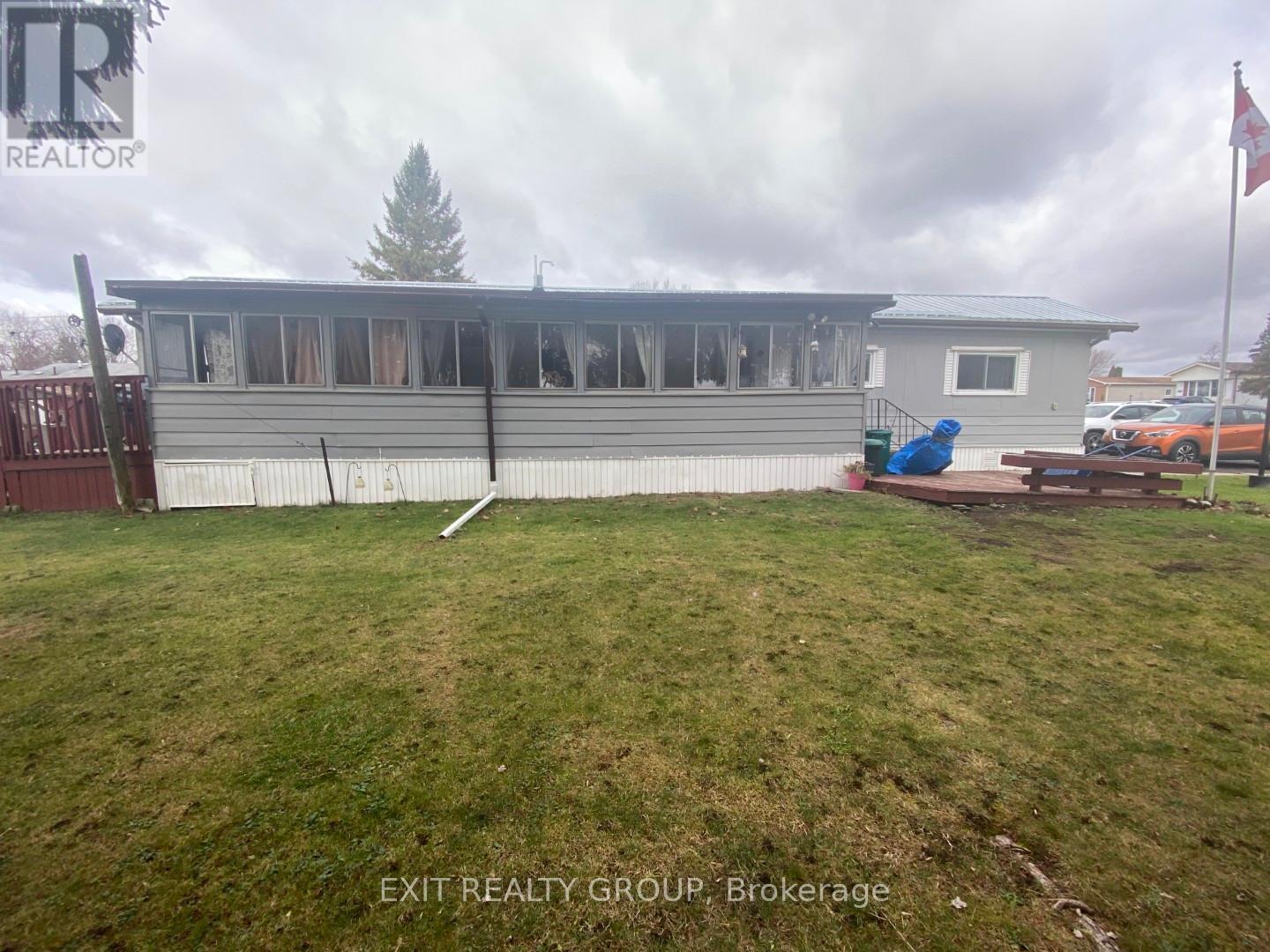 173 - 63 Whites Road, Quinte West (Sidney Ward), Ontario  K9V 5P5 - Photo 2 - X12567920