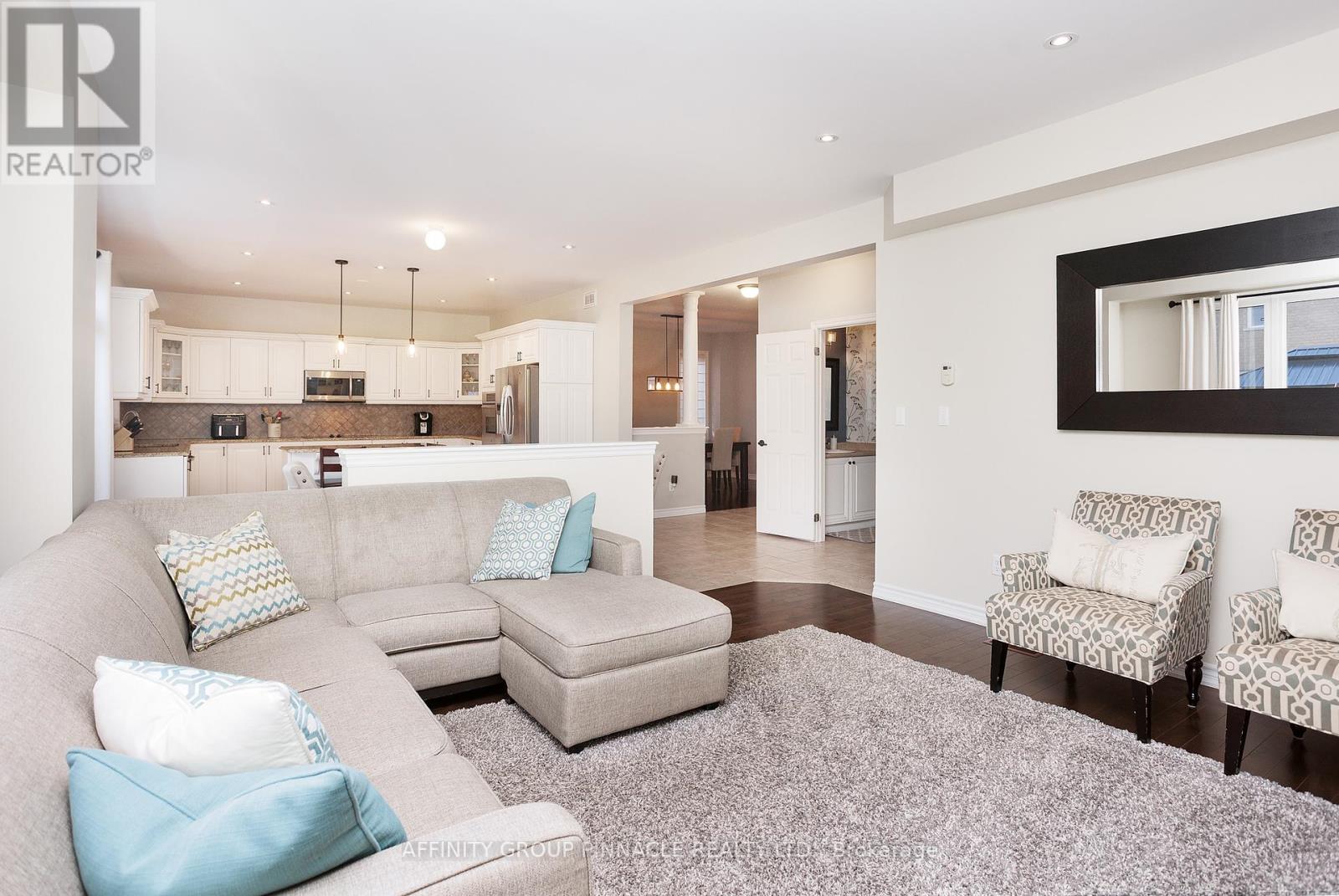 31 Ellis Crescent, Kawartha Lakes (Lindsay), Ontario  K9V 0A5 - Photo 17 - X12568208