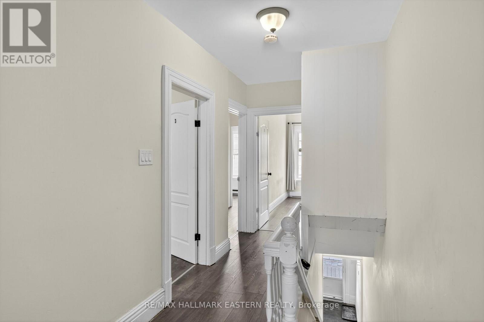 271 Thomas Street, Peterborough (Town Ward 3), Ontario  K9J 5E7 - Photo 24 - X12568548