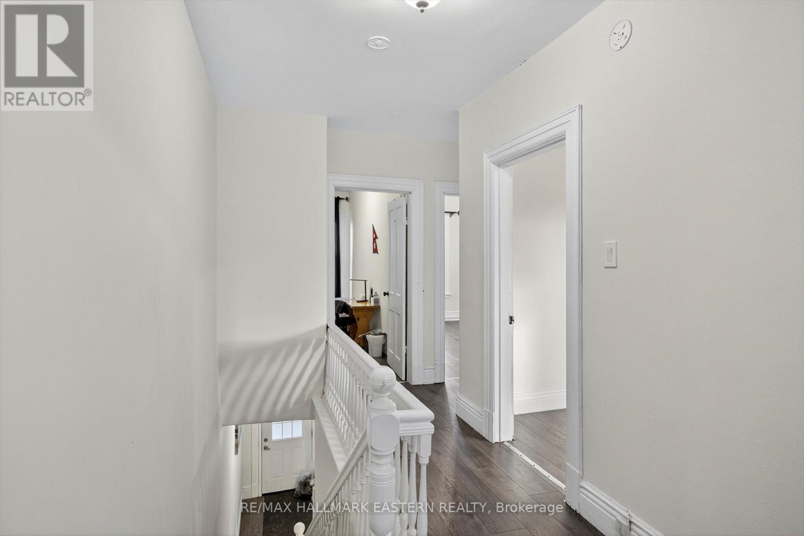 271 Thomas Street, Peterborough (Town Ward 3), Ontario  K9J 5E7 - Photo 35 - X12568548