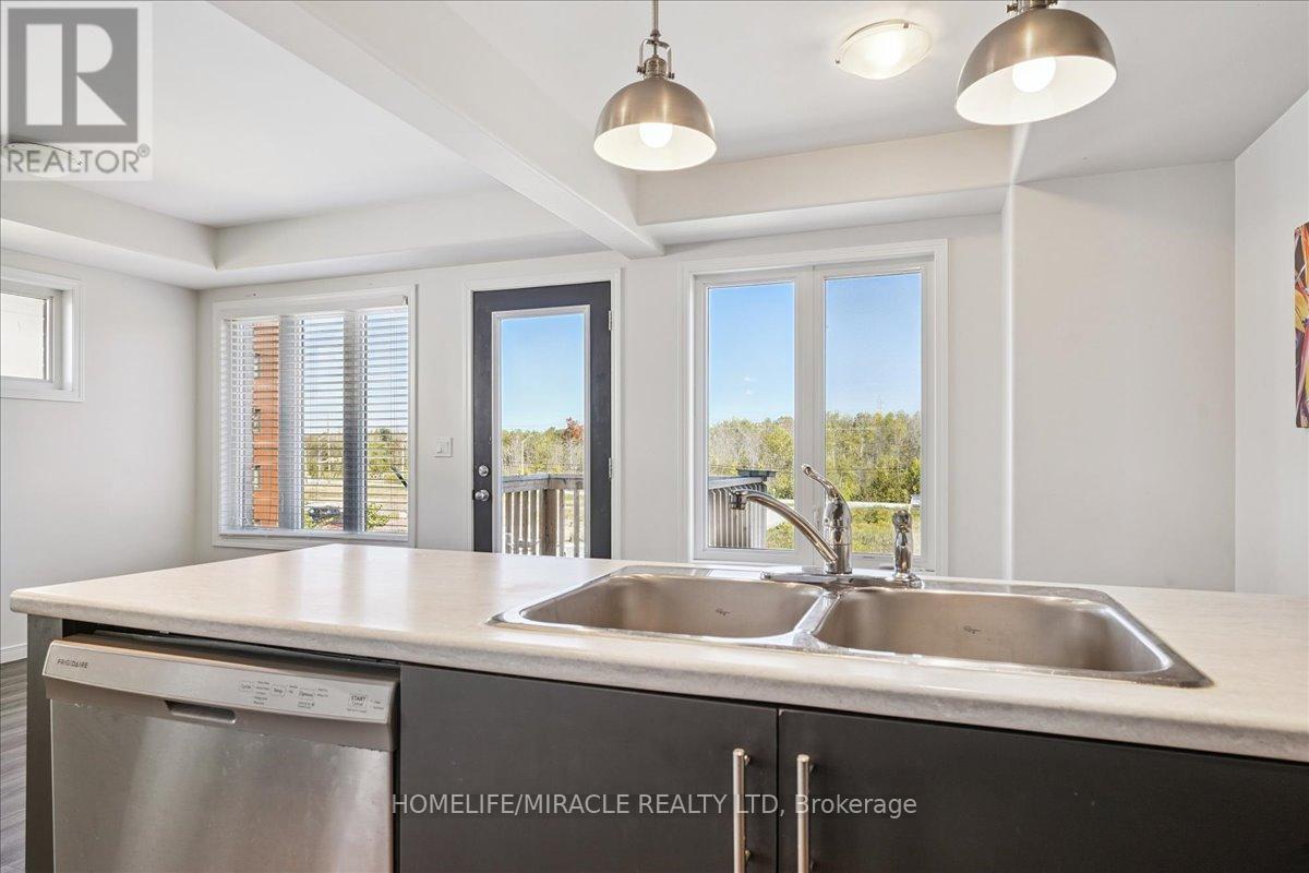 1614 Hetherington Drive, Peterborough (Northcrest Ward 5), Ontario  K9L 1Y7 - Photo 23 - X12570266