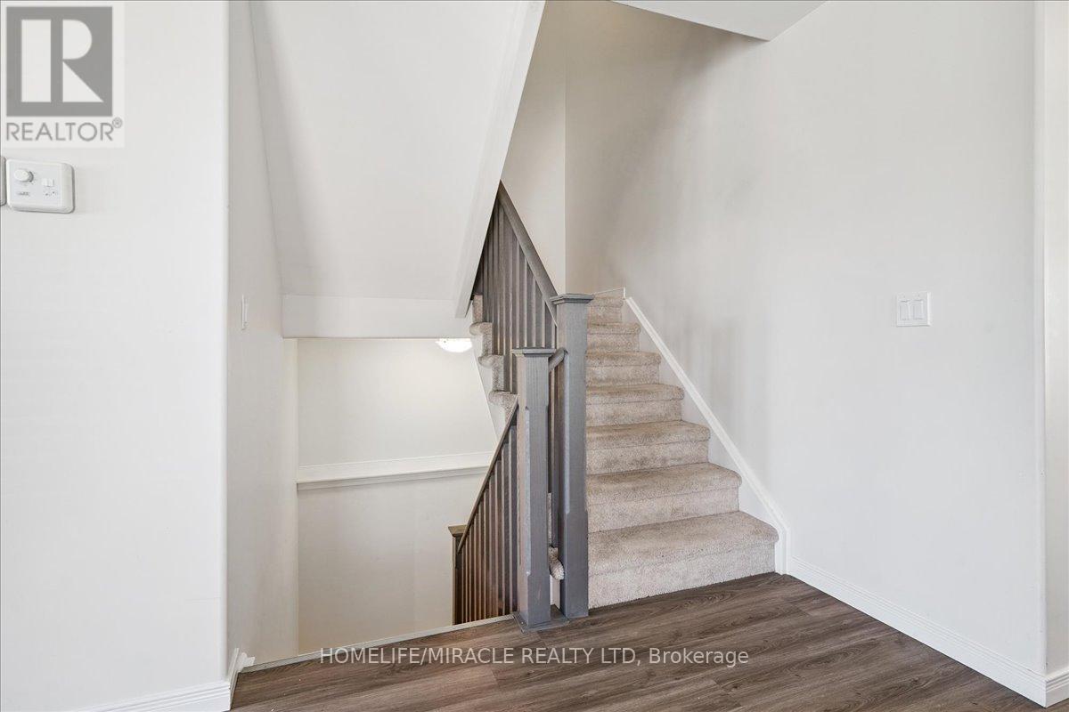 1614 Hetherington Drive, Peterborough (Northcrest Ward 5), Ontario  K9L 1Y7 - Photo 25 - X12570266