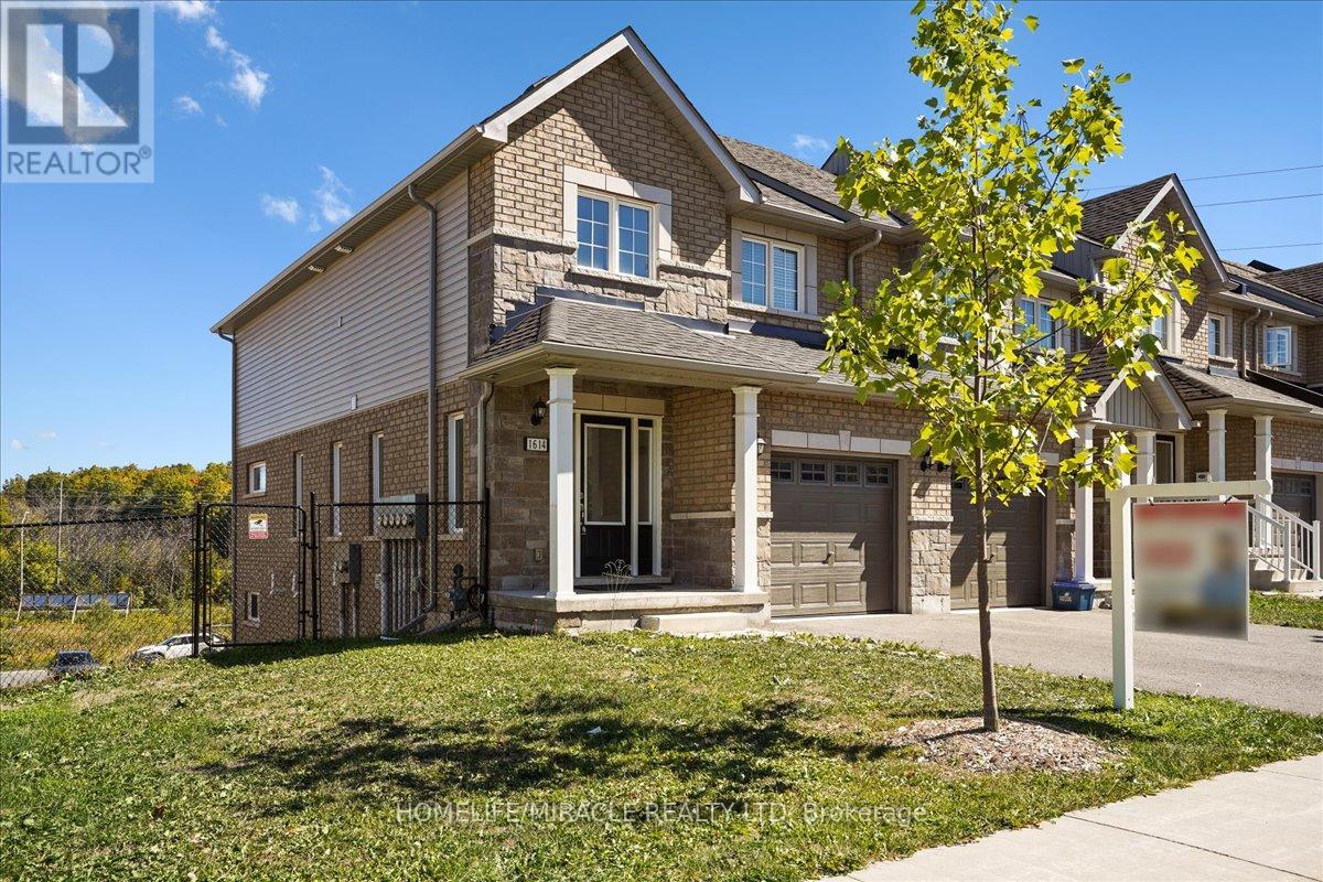 1614 Hetherington Drive, Peterborough (Northcrest Ward 5), Ontario  K9L 1Y7 - Photo 3 - X12570266