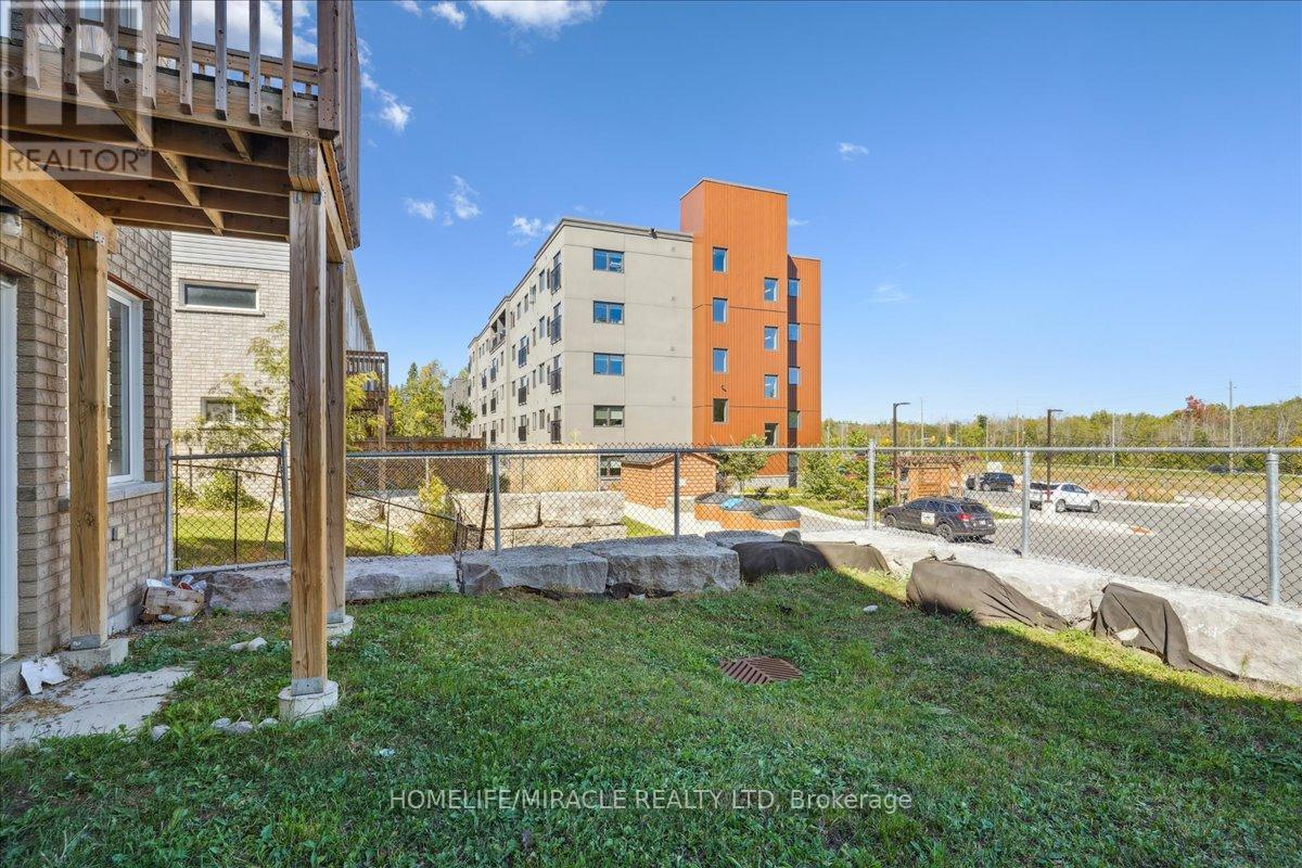 1614 Hetherington Drive, Peterborough (Northcrest Ward 5), Ontario  K9L 1Y7 - Photo 43 - X12570266