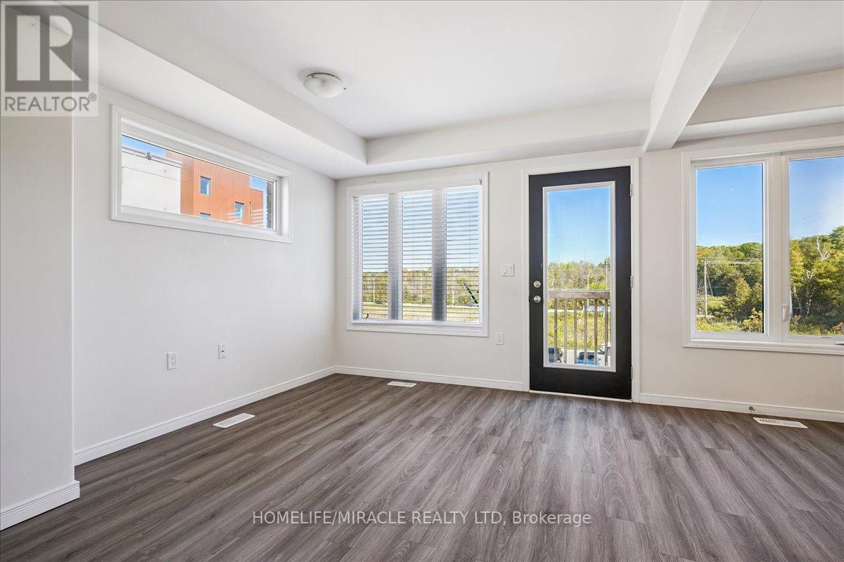 1614 Hetherington Drive, Peterborough (Northcrest Ward 5), Ontario  K9L 1Y7 - Photo 8 - X12570266