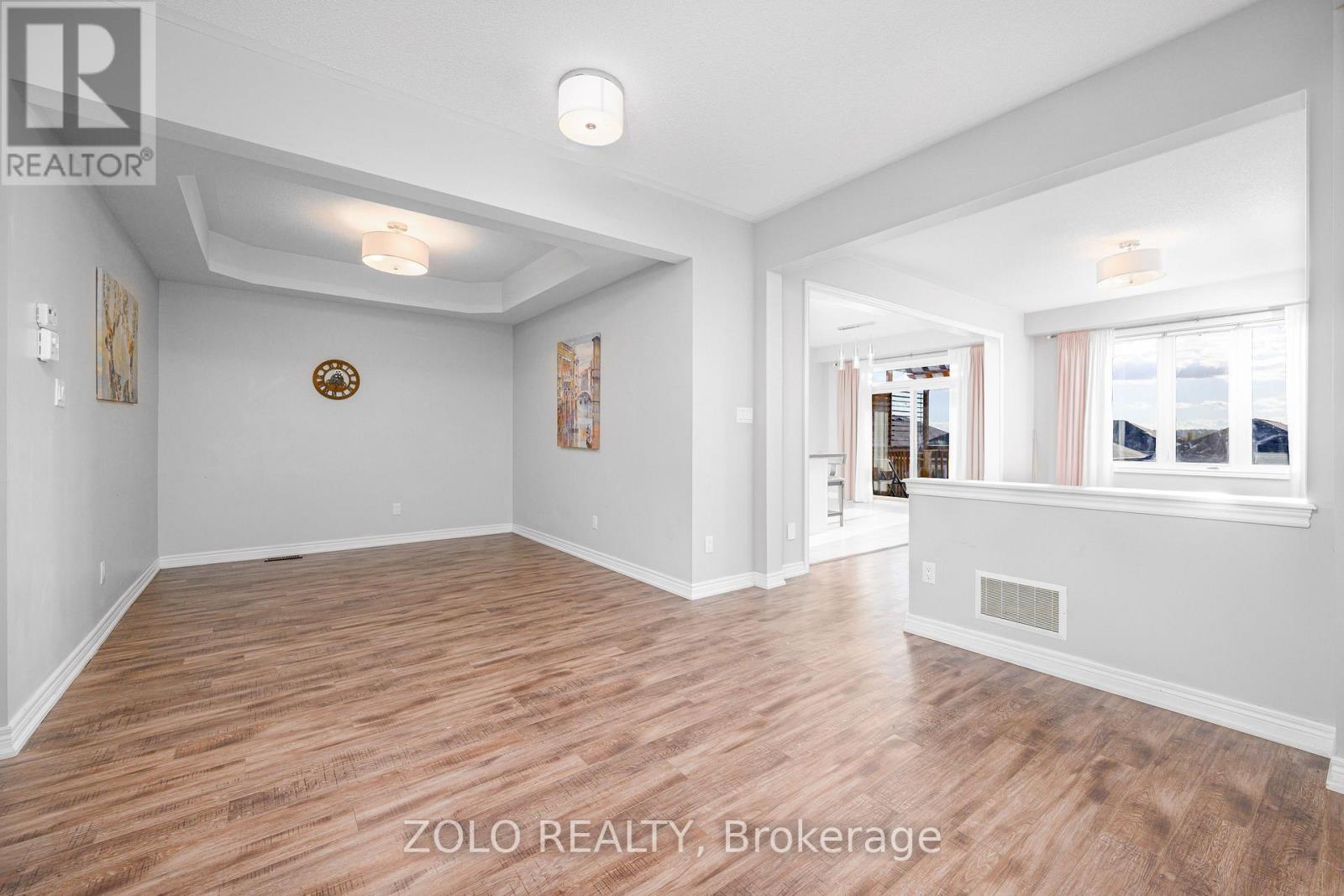 417 Florence Drive, Peterborough (Monaghan Ward 2), Ontario  K9J 0H7 - Photo 7 - X12570418