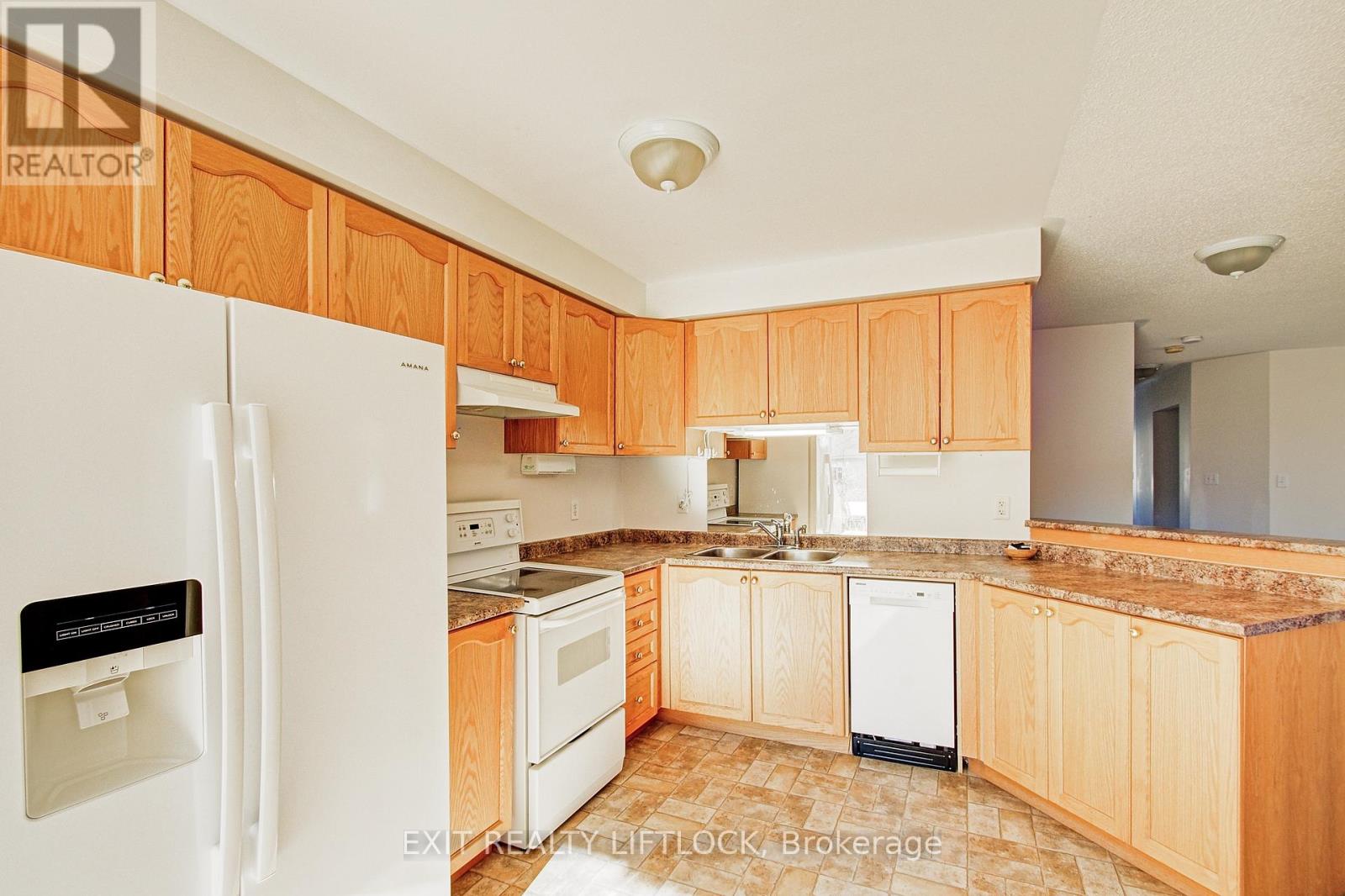 569 Garbutt Terrace, Peterborough (Northcrest Ward 5), Ontario  K9H 7S9 - Photo 12 - X12570890