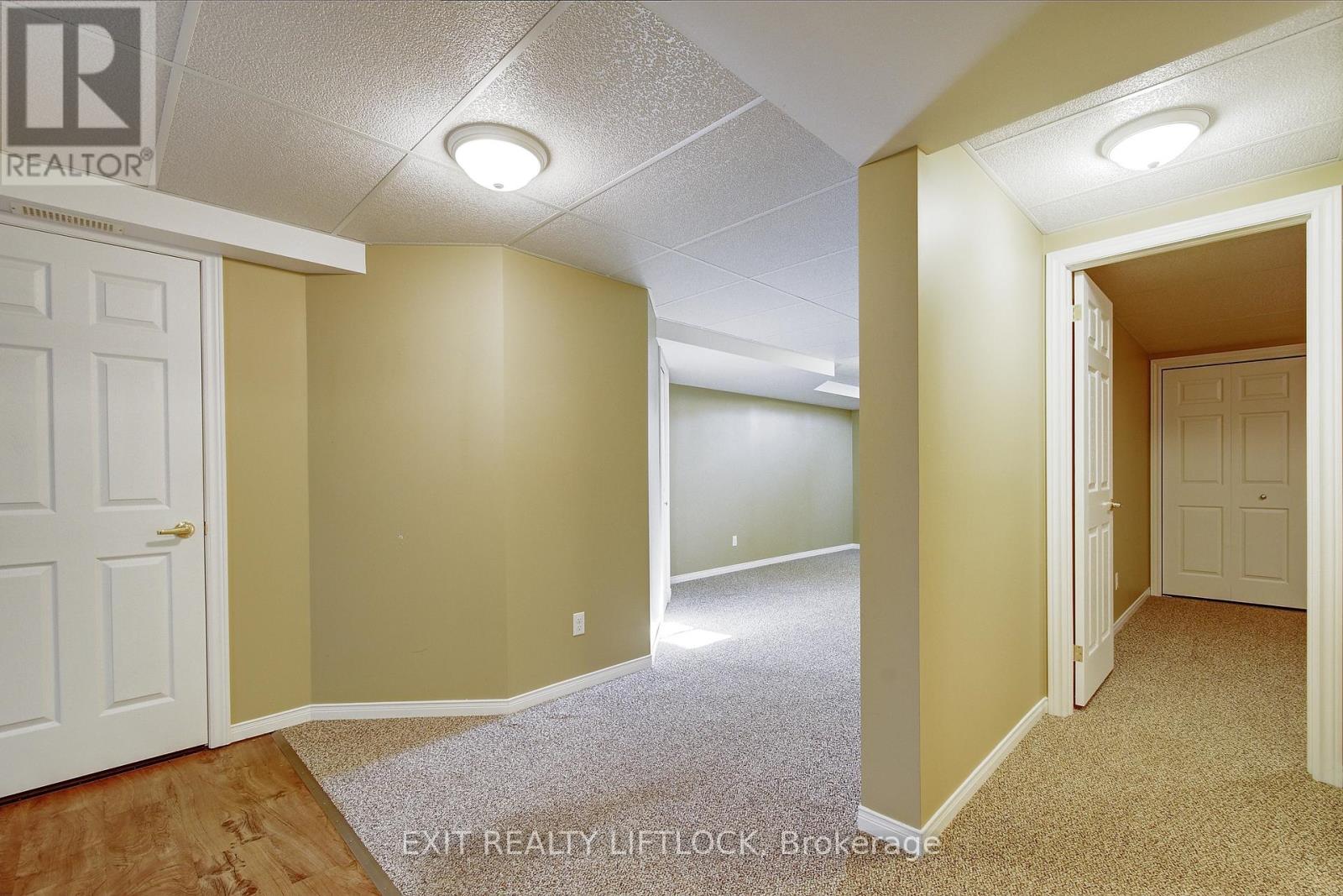 569 Garbutt Terrace, Peterborough (Northcrest Ward 5), Ontario  K9H 7S9 - Photo 18 - X12570890