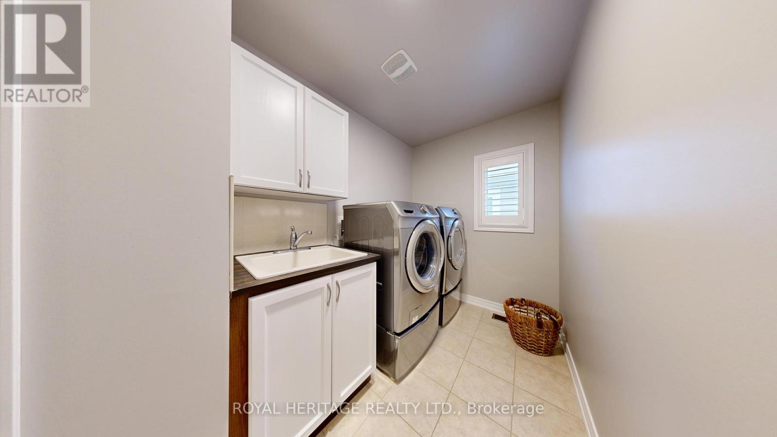 976 Avery Avenue, Peterborough (Monaghan Ward 2), Ontario  K9J 0G9 - Photo 29 - X12570898