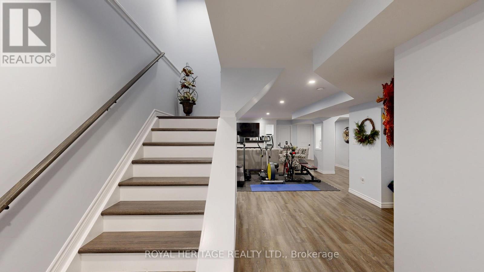 976 Avery Avenue, Peterborough (Monaghan Ward 2), Ontario  K9J 0G9 - Photo 36 - X12570898