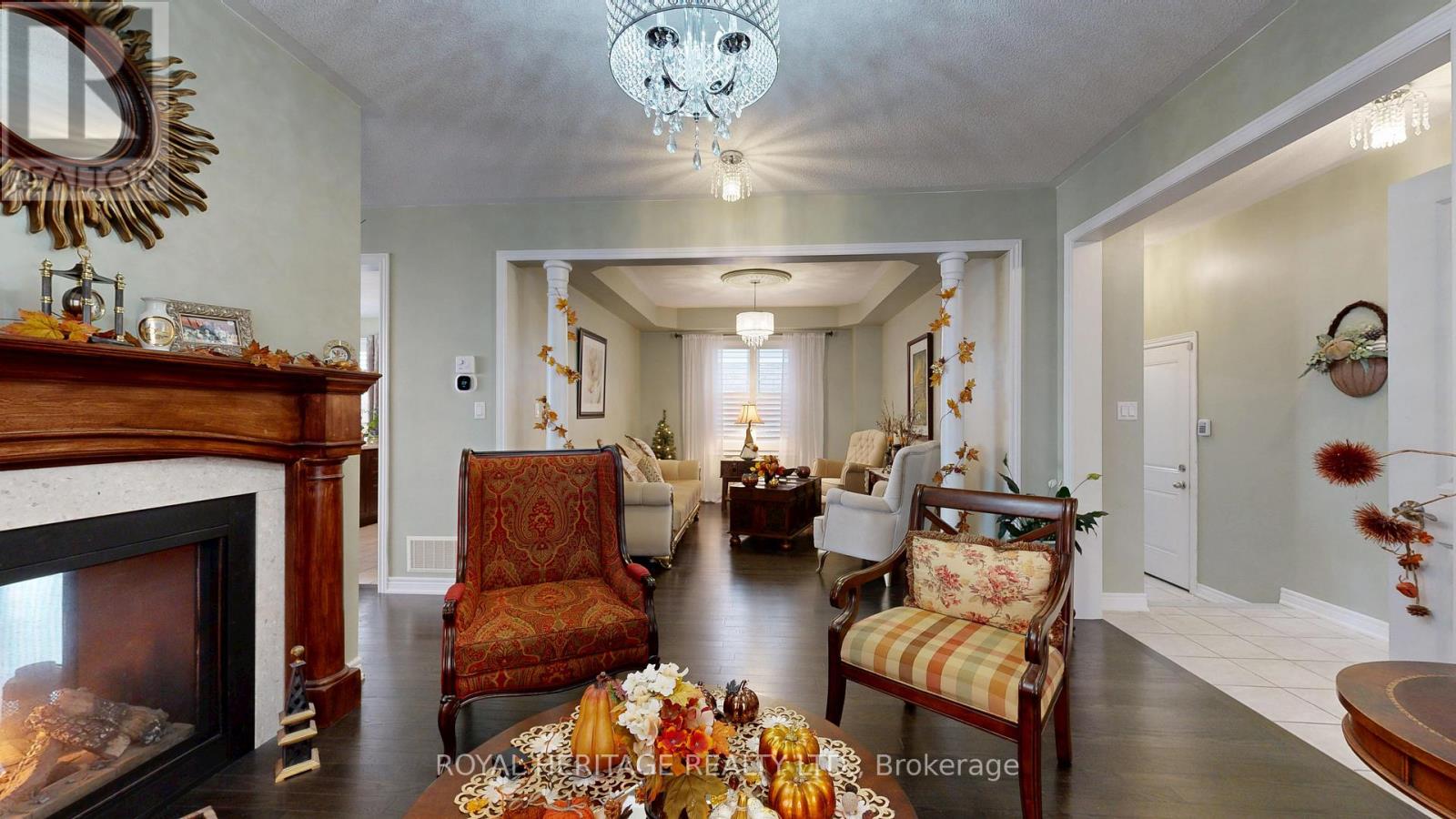 976 Avery Avenue, Peterborough (Monaghan Ward 2), Ontario  K9J 0G9 - Photo 8 - X12570898