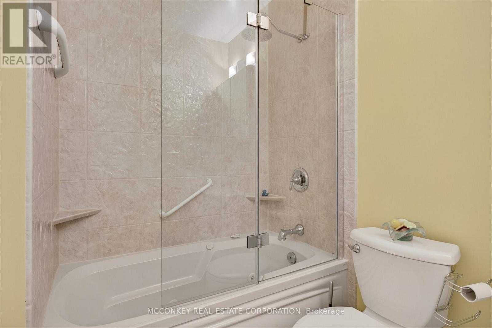 26 - 36 Champlain Crescent, Peterborough (Northcrest Ward 5), Ontario  K9L 1T1 - Photo 22 - X12571402