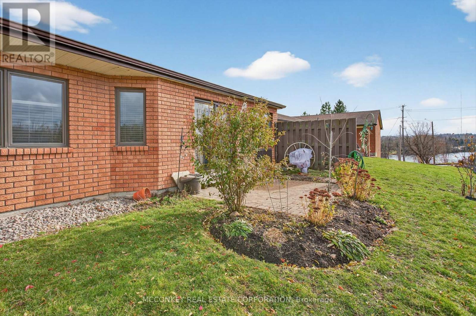 26 - 36 Champlain Crescent, Peterborough (Northcrest Ward 5), Ontario  K9L 1T1 - Photo 25 - X12571402