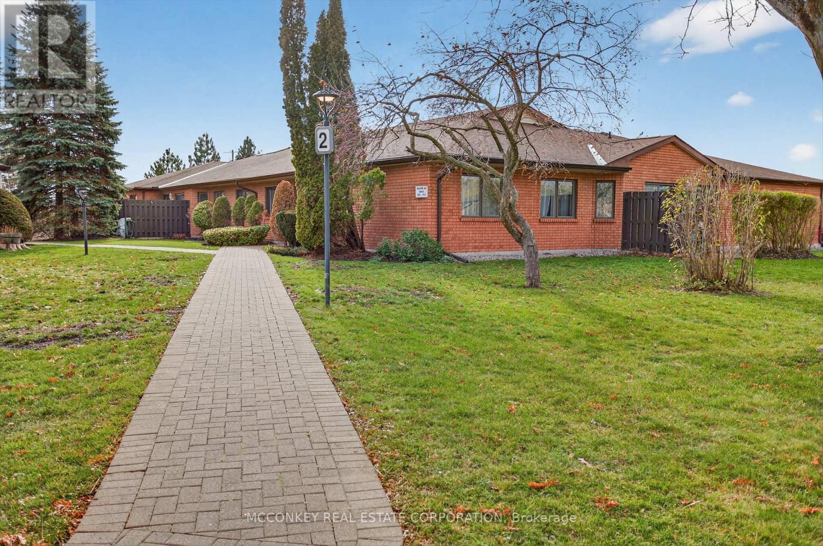 26 - 36 Champlain Crescent, Peterborough (Northcrest Ward 5), Ontario  K9L 1T1 - Photo 30 - X12571402