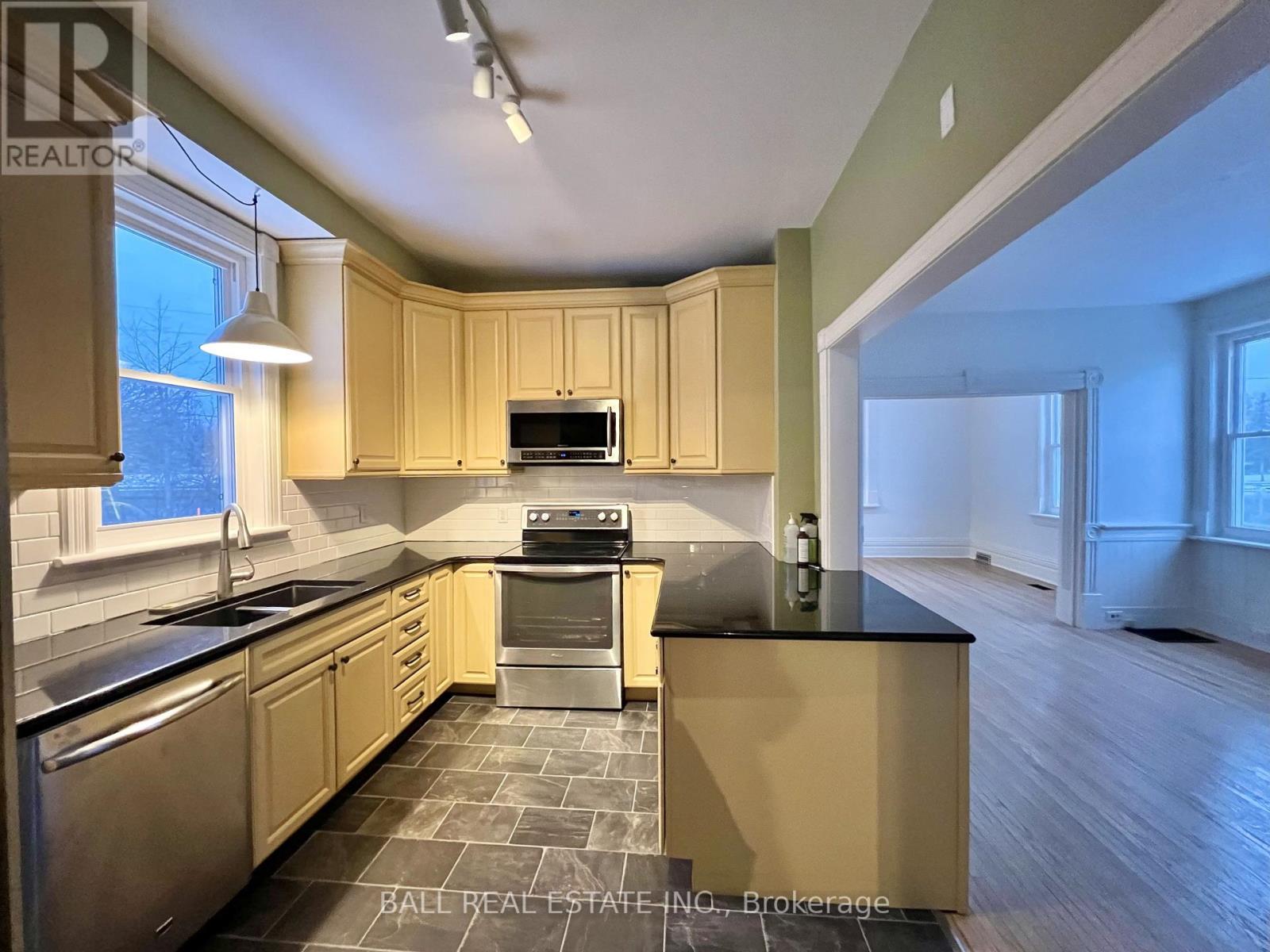 134 Water Street, Selwyn, Ontario  K0L 2H0 - Photo 8 - X12572344