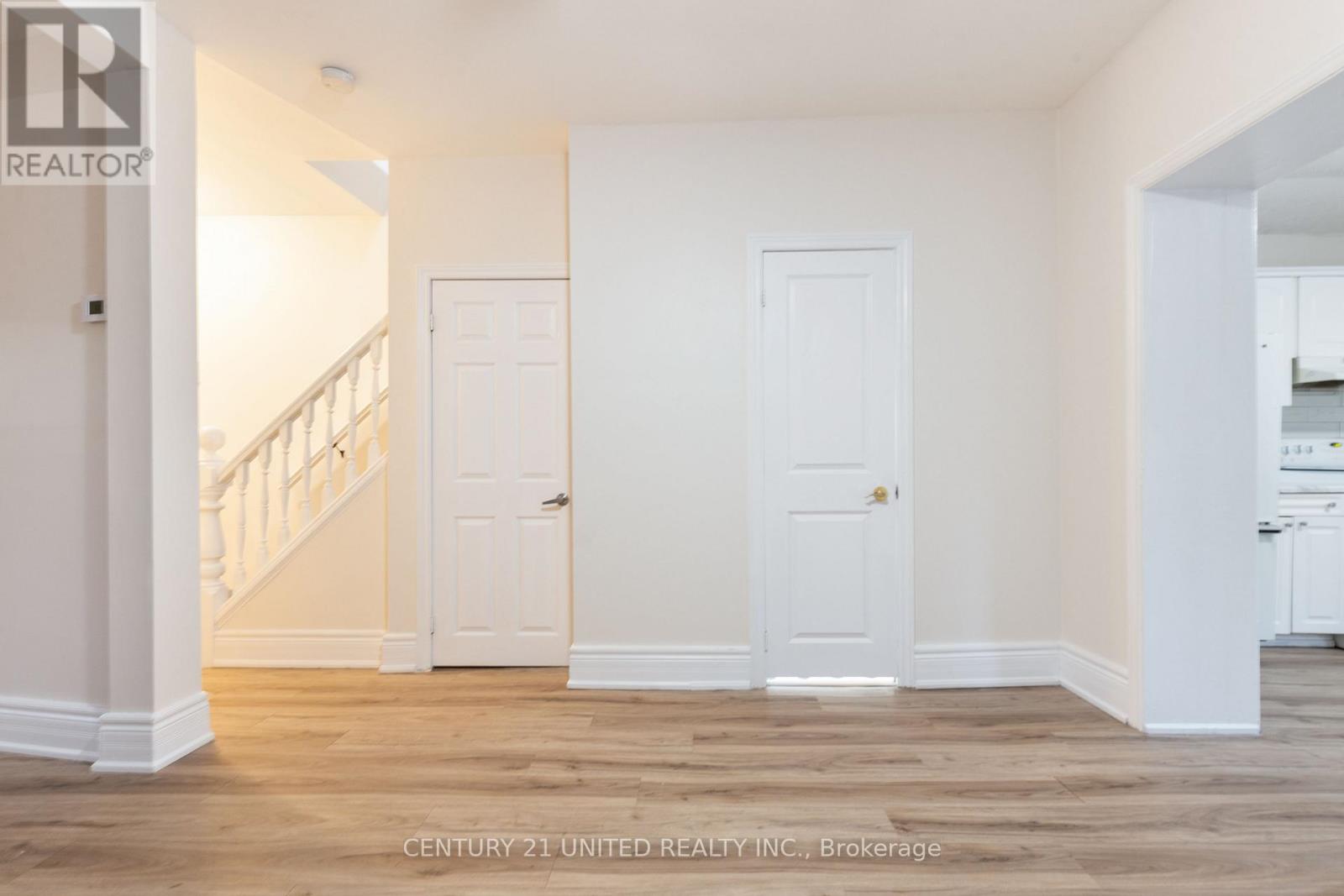 26 Park Street, Peterborough (Town Ward 3), Ontario  K9J 3V4 - Photo 12 - X12572542