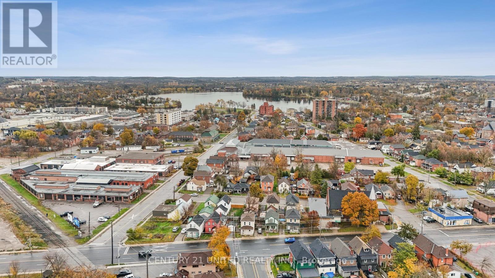 26 Park Street, Peterborough (Town Ward 3), Ontario  K9J 3V4 - Photo 2 - X12572542