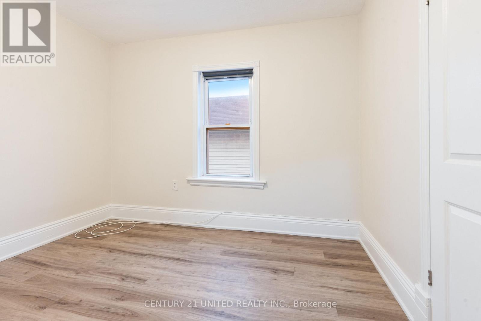 26 Park Street, Peterborough (Town Ward 3), Ontario  K9J 3V4 - Photo 24 - X12572542